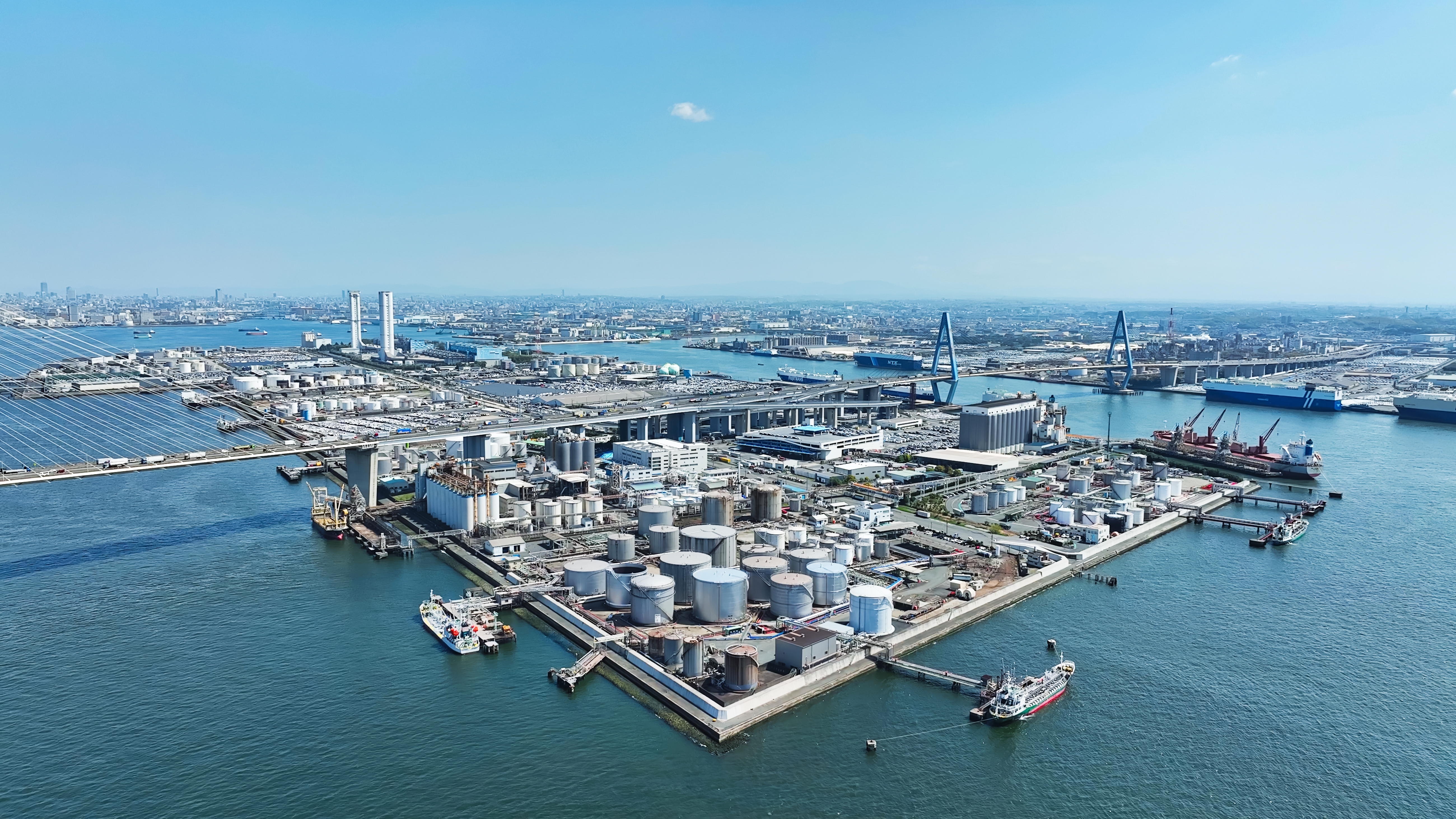 Port and coastal infrastructure